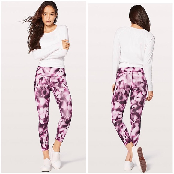 lululemon athletica Pants - NWT Lululemon Wunder Under H/R 7/8" Yoga Pants 6